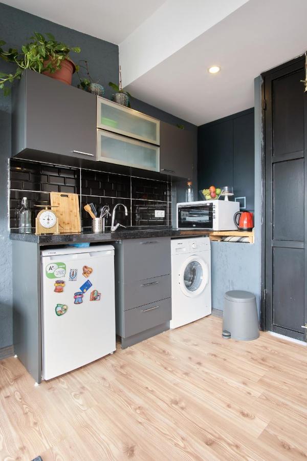 Briva Apartment Istanbul Bagian luar foto
